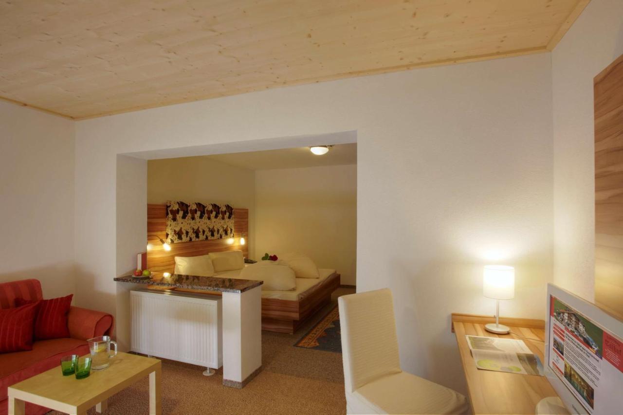 Hotel Talhof Garni&More In Waengle Bei Ройте Экстерьер фото